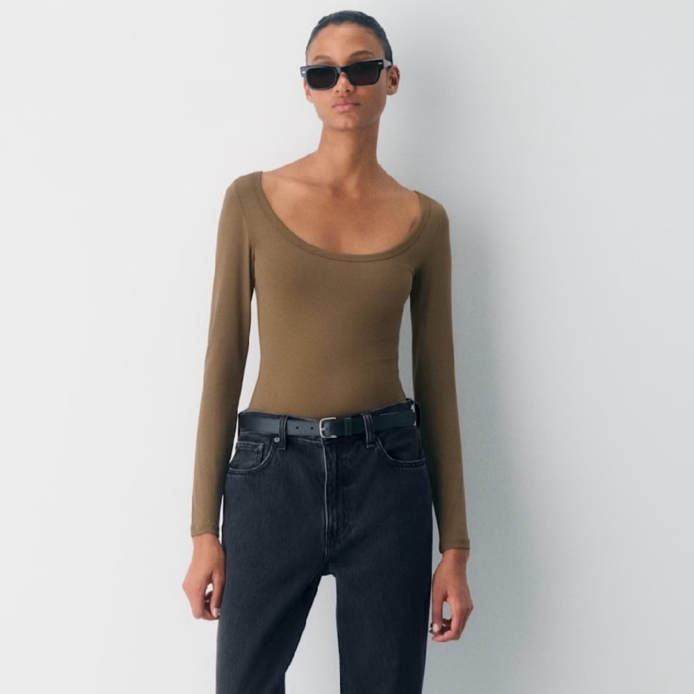 Aritzia Original Contour Archer Longsleeve Cello Brown XS
